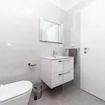 2 Bedroom Awesome In Okrug Gornji Trogir